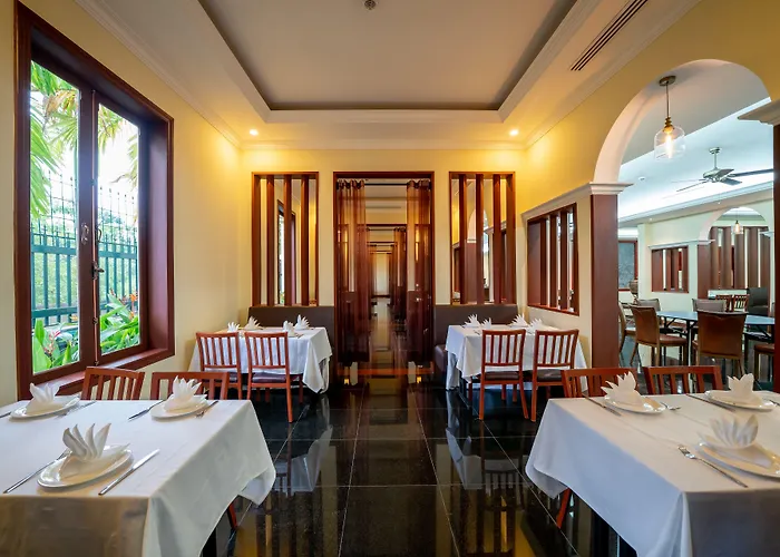 Hotel De La Renaissance 5*