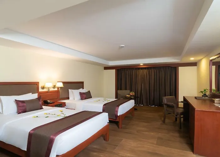 Hotel De La Renaissance 5*